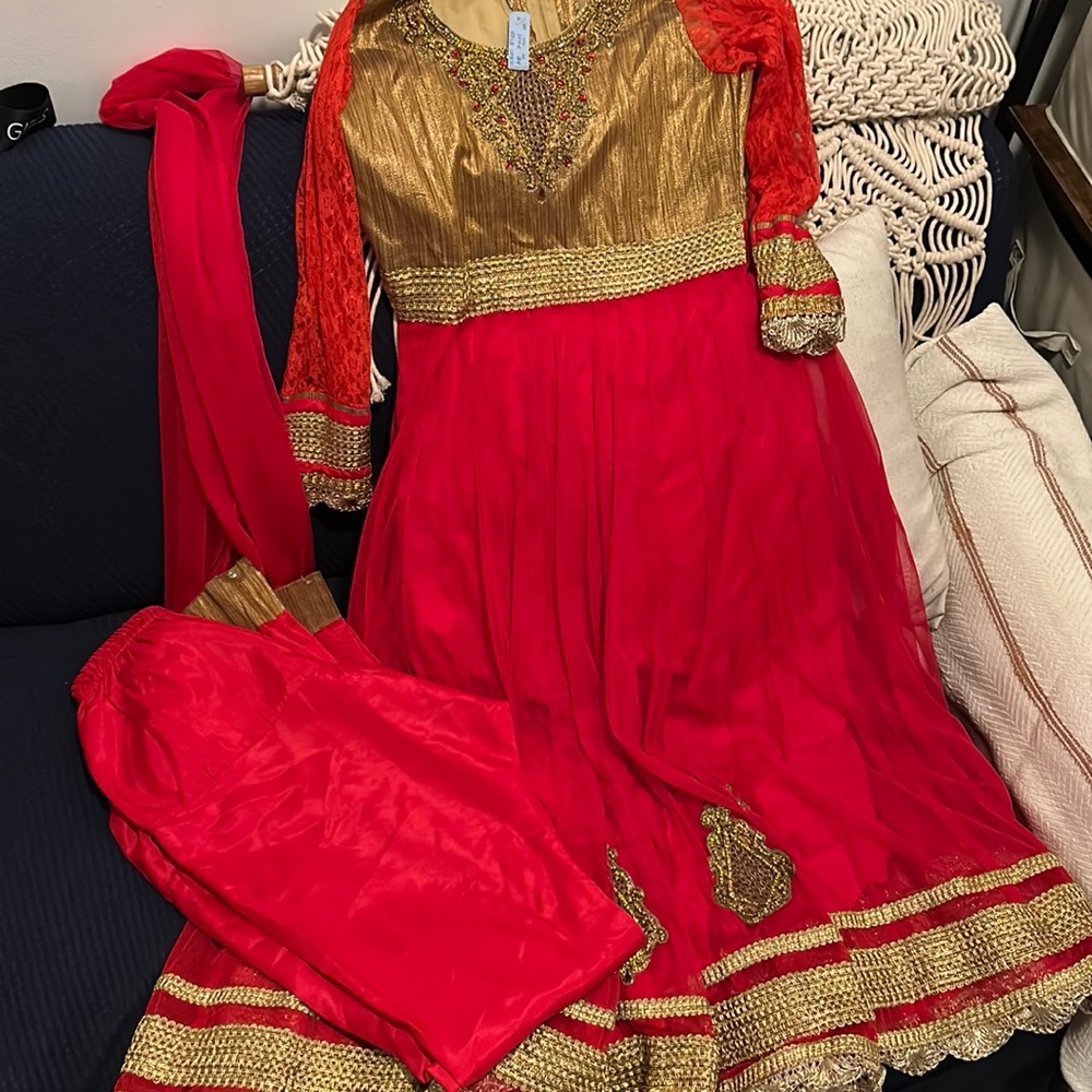 Red Embroidery Salwar Kameez/ Anarkali - size 34/XS